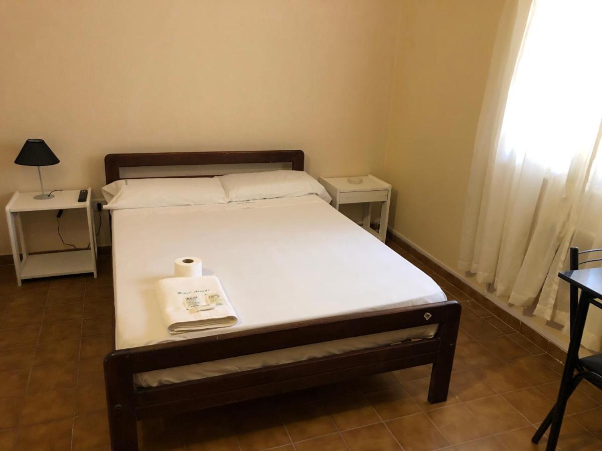 بوينس آيرس Hotel Atenas المظهر الخارجي الصورة