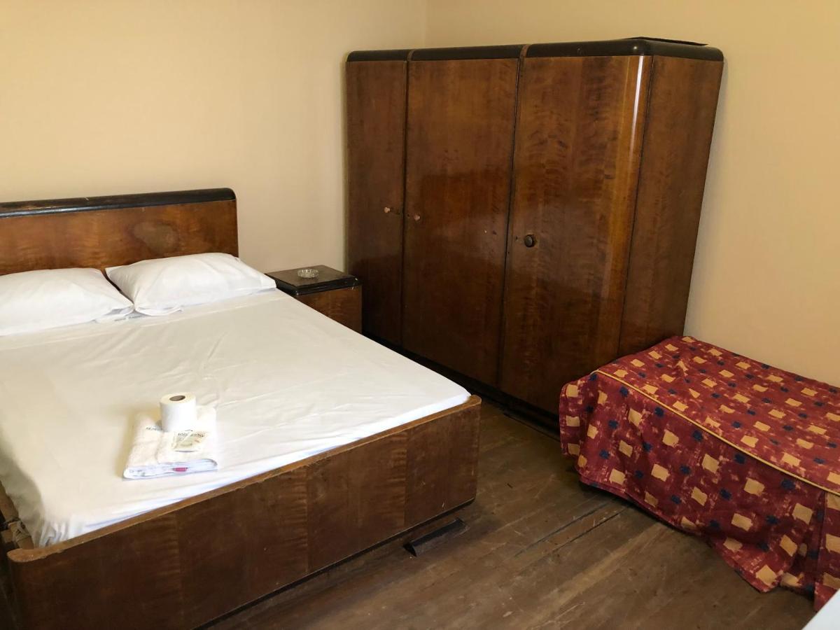 بوينس آيرس Hotel Atenas المظهر الخارجي الصورة